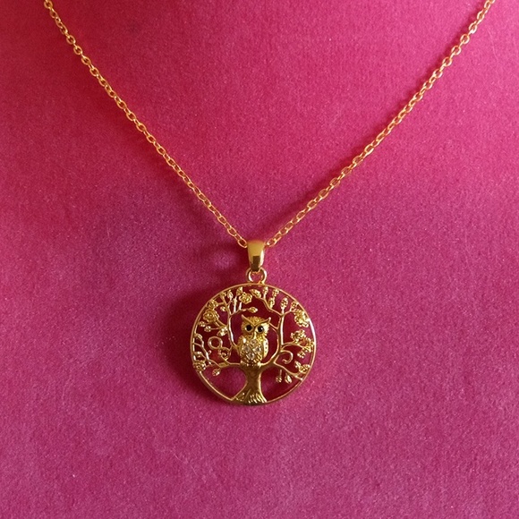 Gold Owl Necklace - Picture 2 of 4